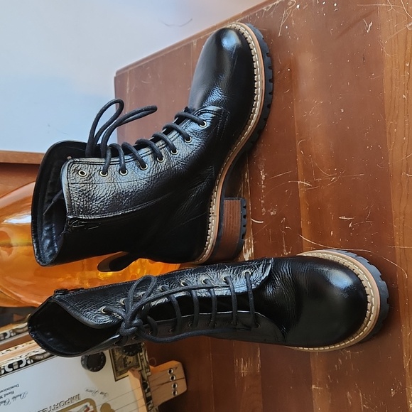 BTU by Bertuchi Shoes - BTU by Bertuchi Leather Combat Boots Size 8